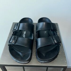 Birkenstock Arizona sandals in black